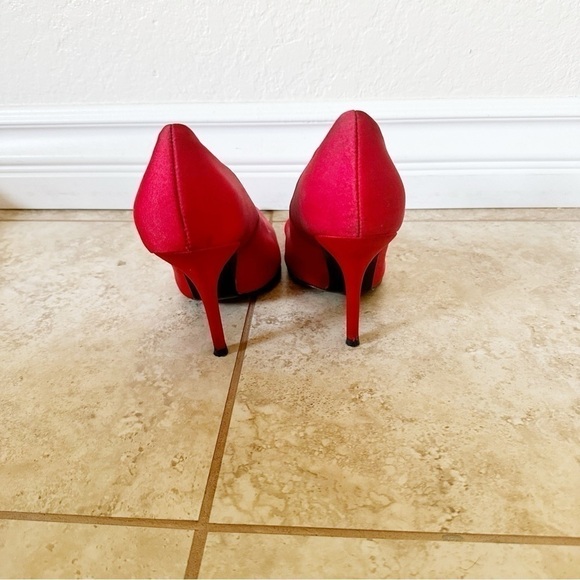 Authentic balenciaga red cloth knife heels size 38 - Picture 3 of 5